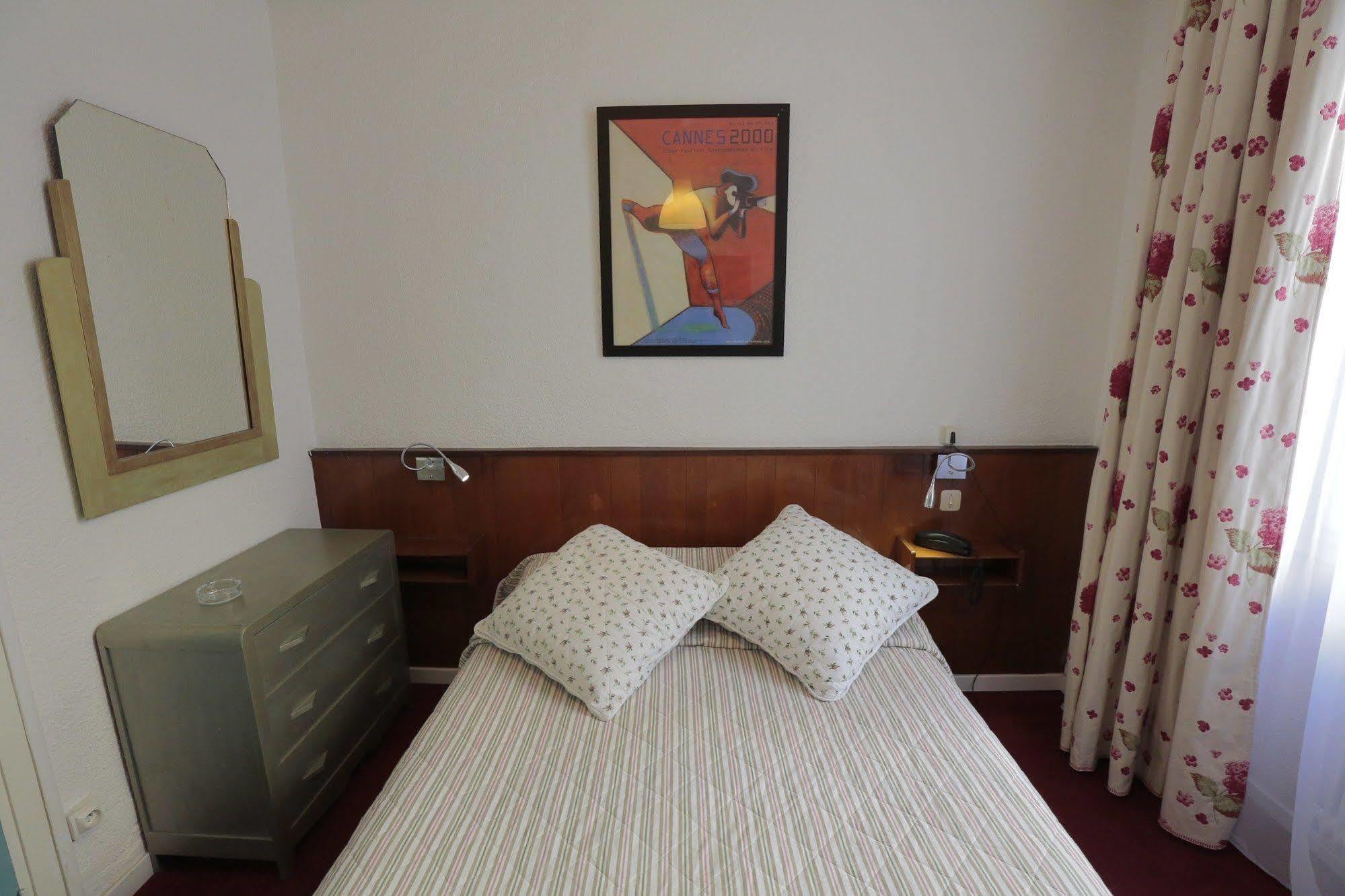Azurene Royal Hotel Cannes Luaran gambar